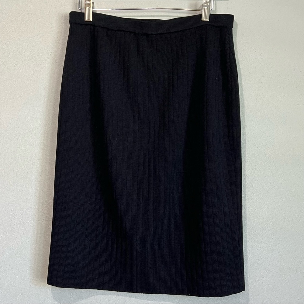 St. John Knit Vintage 90s Classic Black Ribbed Pencil Skirt - Size 10